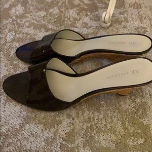 Anne Klein - Size 11 Kitten Heels